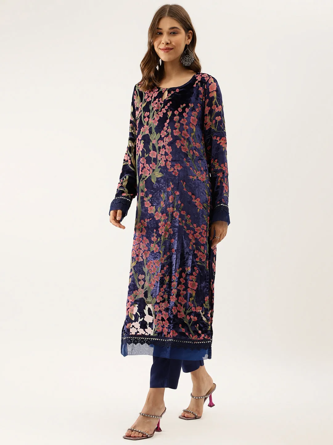 Jashvi Blue Floral Burnout Velvet Kurta Set with Organza Dupatta