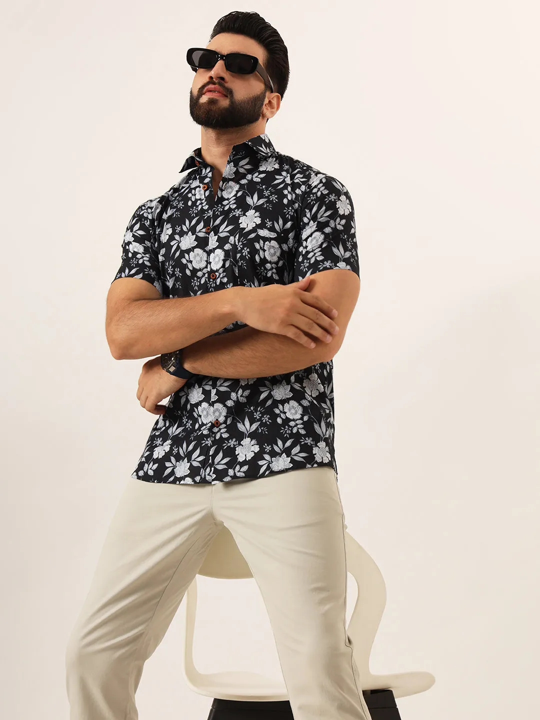 MILLENNIAL MEN Black Floral Print Pure Cotton Regular Fit Casual Shirt