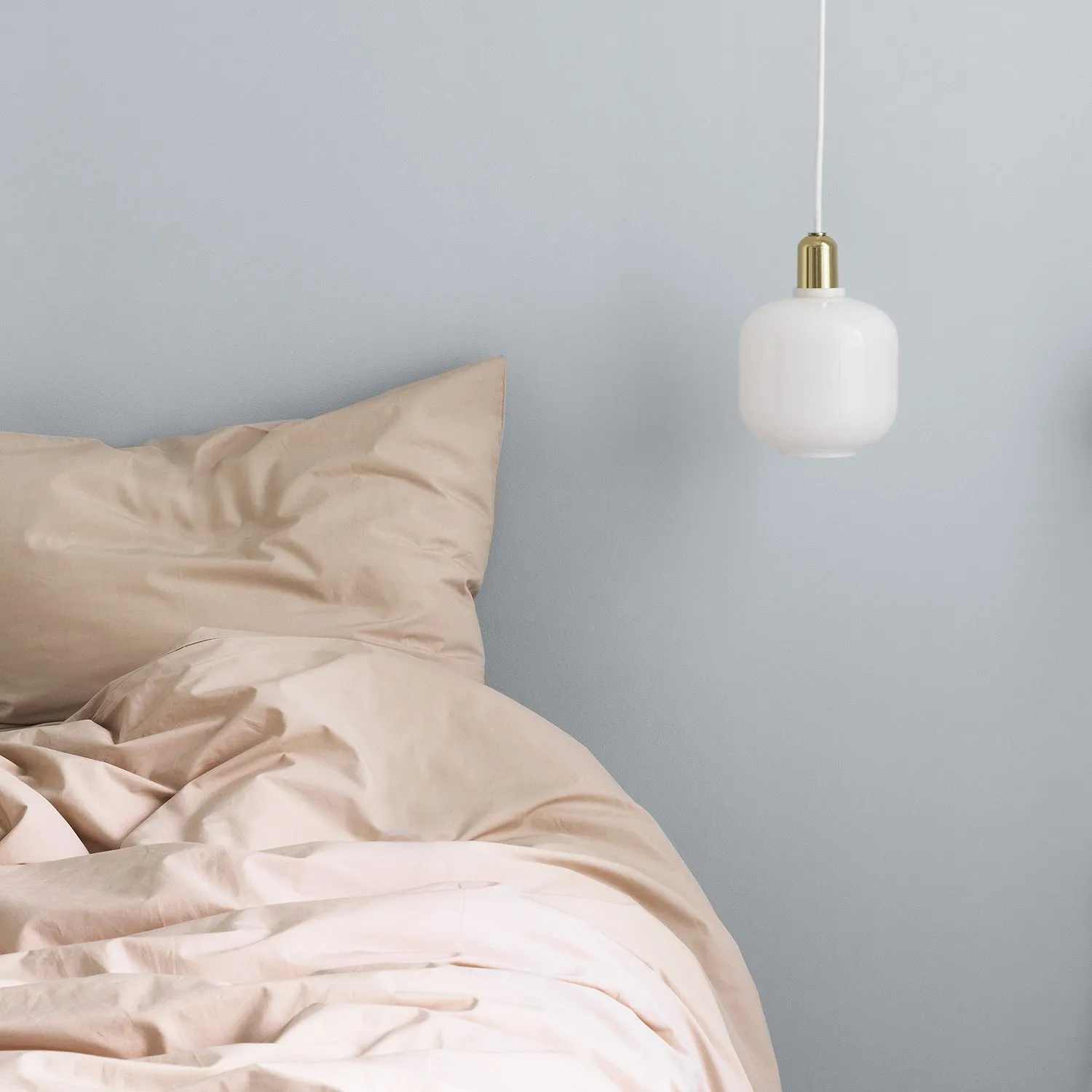 normann copenhagen | amp pendant lamp | white   brass | small